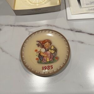 Vintage 1985 15th Annual MJ Hummel Collectors Plate #HUM278